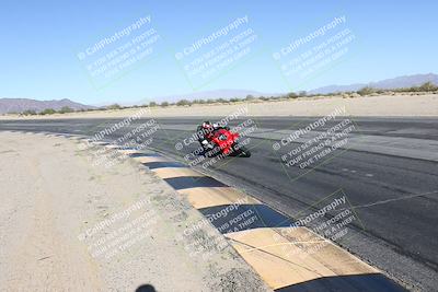 media/Dec-01-2025-Moto Forza (Mon) [[2daa91e15f]]/1-Advanced Group/Session 4 (Turn 10 Inside)/